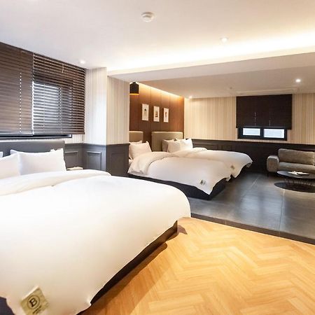 Brown Dot Hotel Seomyeon Busan Exterior foto
